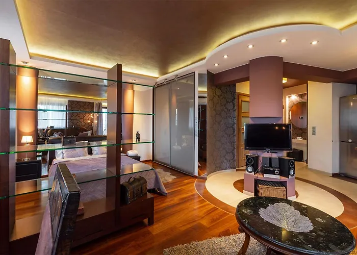 Rondo Verona - Free, Secure Parking For Guests