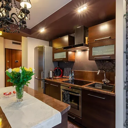 Rondo Verona - Free, Secure Parking For Guests Apartment *