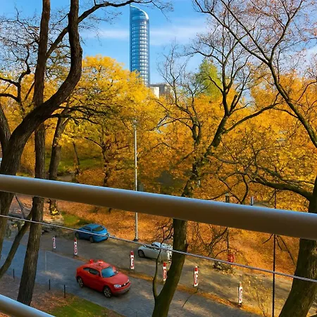 Rondo Verona - Free, Secure Parking For Guests Daire