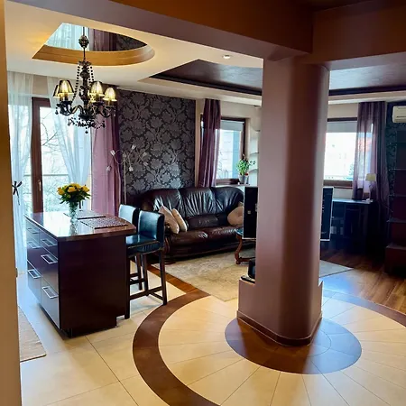 Rondo Verona Apartament,free Private Parking, Air Conditioning * Wrocław